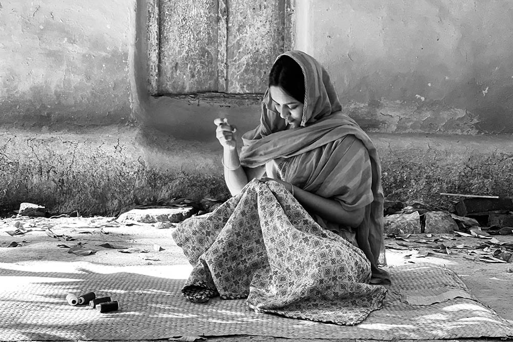 "Нирвана" бангладешского режиссера Асифа Ислама - это черно-белое кино, где нет ни единого слова.