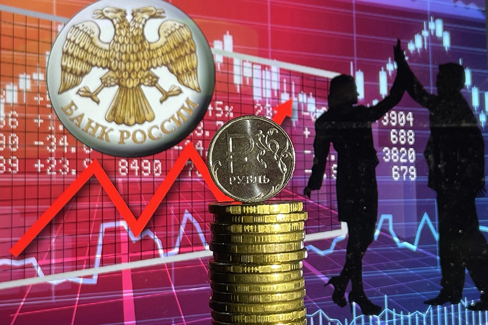 Среднегодовой курс ожидается на уровне 94,7 рубля за доллар.