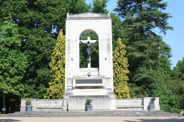 Beaumont College War Memorial, Windsor