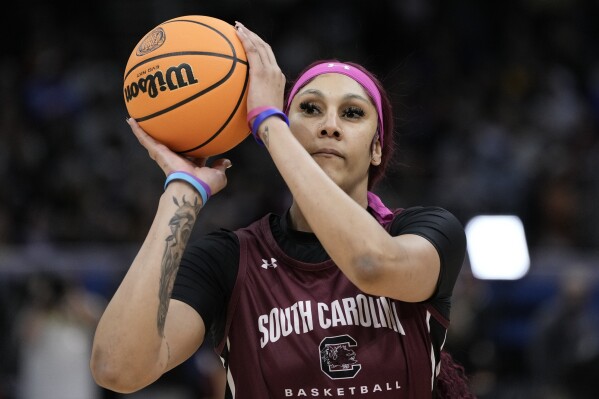 South Carolina's Kamilla Cardoso shoots during practice for the NCAA Women's Final Four championship basketball game Saturday, April 6, 2024, in Cleveland. (AP Photo/Morry Gash)