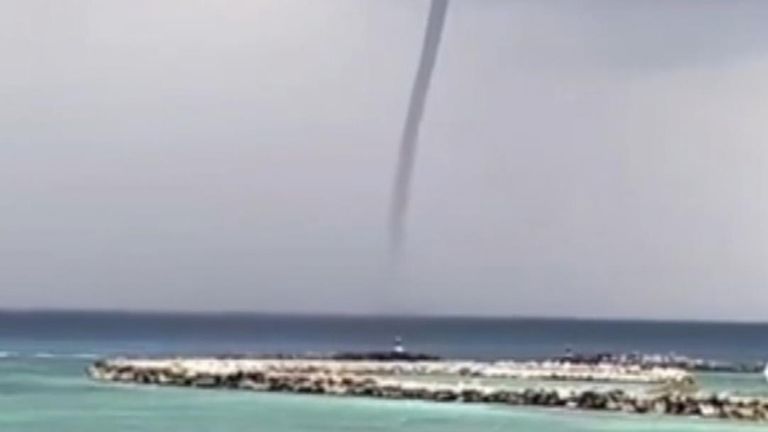 waterspout
