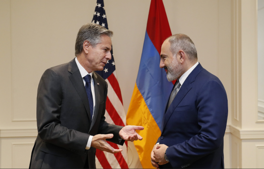 Armenian PM holds phone conversation with US Secretary