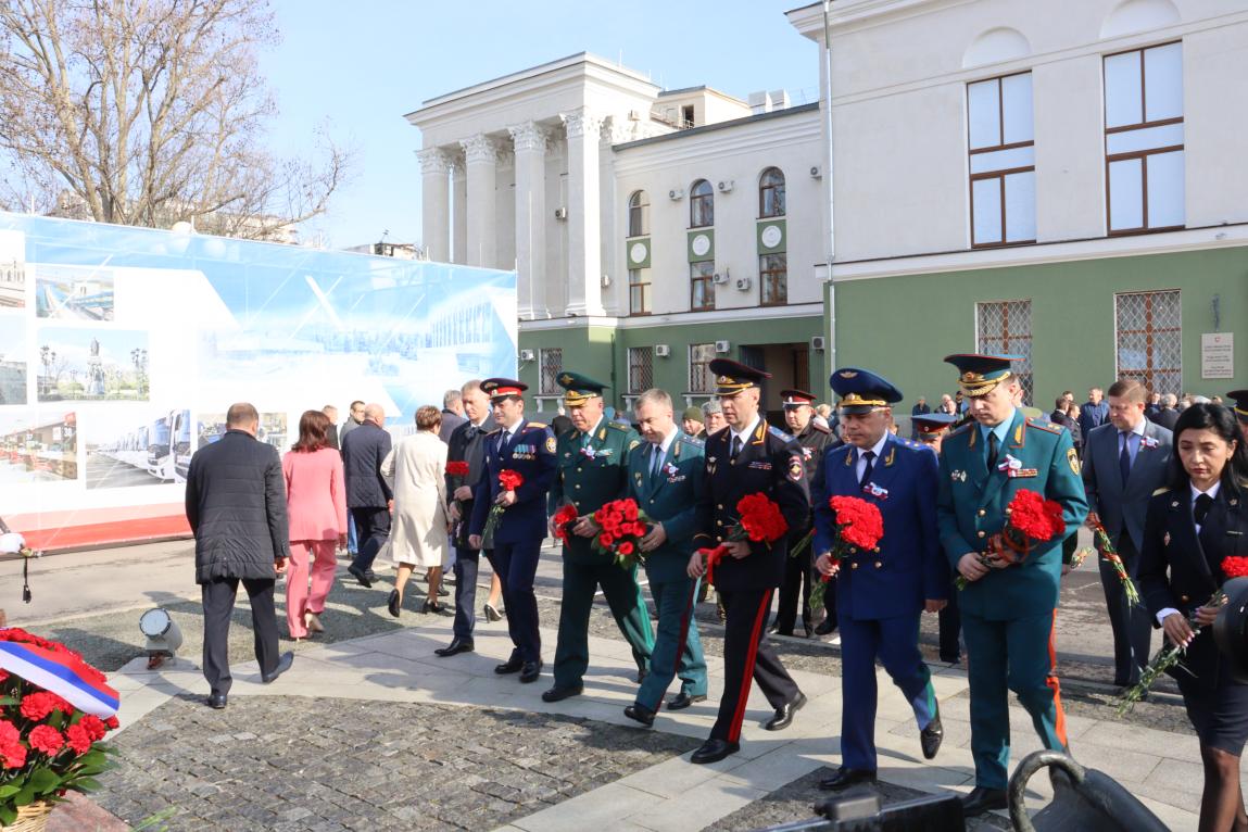 Прокурор Республики Крым принял участие в торжественных мероприятиях, приуроченных к 10-й годовщине воссоединения Крыма с Россией