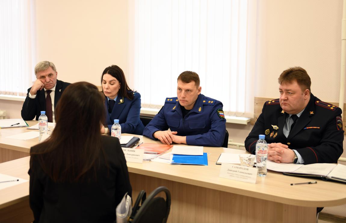 Прокурор г. Санкт-Петербурга Виктор Мельник провел прием граждан