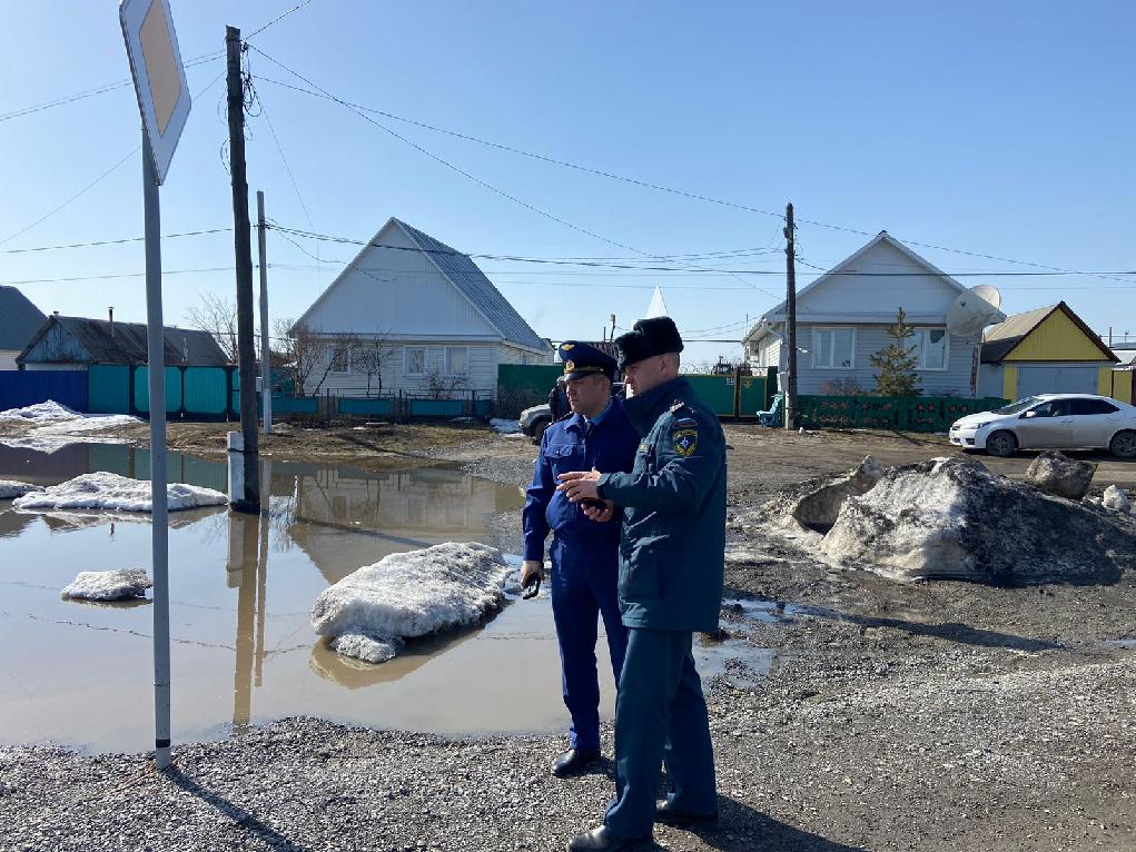 Прокуратура Челябинской области контролирует ситуацию, связанную с подтоплением села Варна