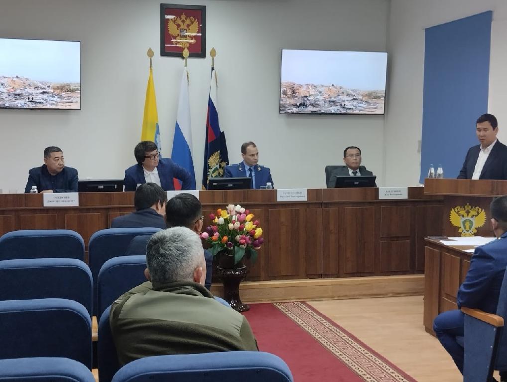 В прокуратуре республики обсудили актуальные вопросы региона в сфере экологии