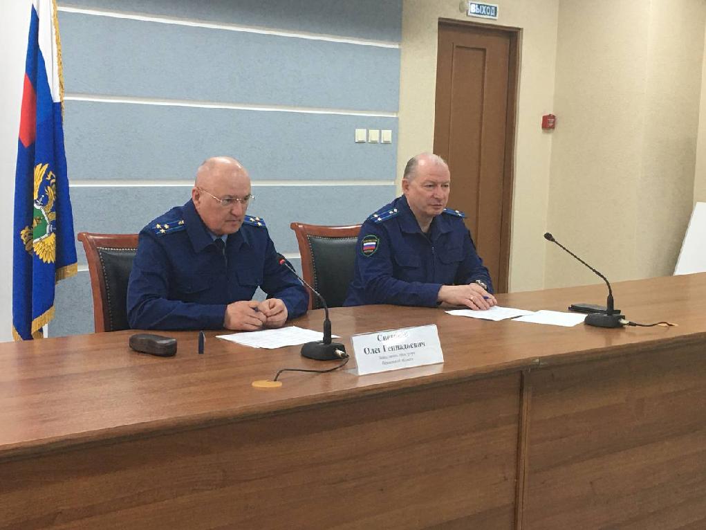 Заместитель прокурора региона Олег Световой провел личный прием жителей Земетчинского района