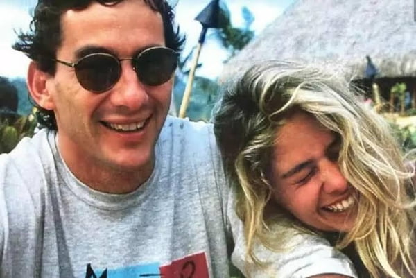 Foto colorida de Adriane Galisteu e Ayrton Senna - Metrópoles