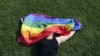 Двух жительниц Краснодара оштрафовали по административному делу о "пропаганде ЛГБТ" из-за видео с поцелуем