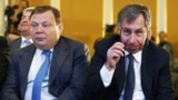 Magnații ruși Mikhail Fridman (stânga) și Petr Aven vor fi scoși de pe lista de sancțiuni a UE. 
