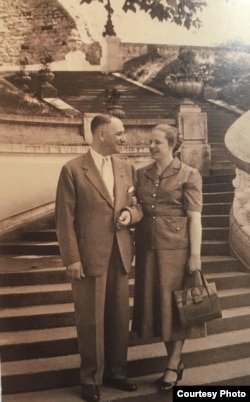 Александра и Борис Прегели. Ницца, 1948