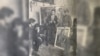 În atelierul pictorului M. Grecu (în centru). „Cultura Moldovei”, 12 Aprilie 1964. 