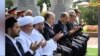 Президент Шавкат Мирзиёев, муфтий Нуриддин Холиқназаров, премьер-министр Абдулла Арипов. 2023-жылдын 31-августу.