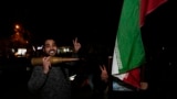 Прихильники влади Ірану підтримують удари по Ізраїлю на вулицях Тегерану. 14 квітня 2024 року<br />
<br />
Іран атакував Ізраїль у ніч на 14-те квітня, запустивши понад 300 ракет і безпілотників. У заяві пресслужби Армії оборони Ізраїлю (ЦАХАЛ) вказується, що &laquo;переважна більшість ракет, запущених із Ірану, була перехоплена за межами кордонів Ізраїлю&raquo;<br />
&nbsp;