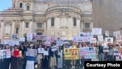 Акция в память о Салтанат Нукеновой и против фемицида. Рим (Италия), 13 апреля 2024 года