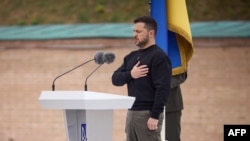 Президент Украины Владимир Зеленский во время церемонии, посвященной Дню защитников Украины в Киеве. 1 октября 2023 года