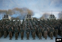 Подразделение армии КНР на учениях