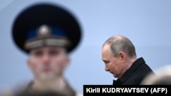 Владимир Путин на Красной площади 9 мая 2022 г.