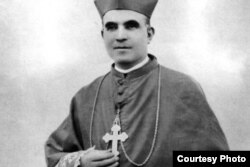 Епископ Барбастро Флорентино Асенсио.