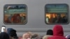 Российские призывники в поезде в Омске