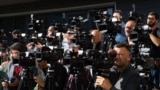 Kosovo: Media, journalists, cameras