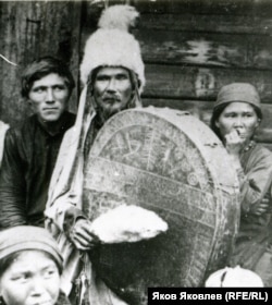 Шорский шаман Савелий Адыяков. 1926 г.