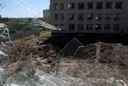 Уничтоженная российским обстрелом средняя школа в Харькове. 1 июля 2022 года