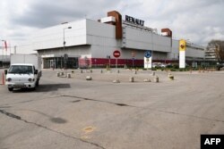 Прекративший работу бывший завод концерна Renault в Москве