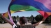 Во время митинга ЛГБТ-активистов на Марсовом поле, архивное фото