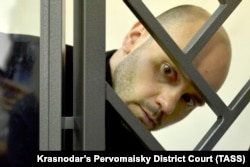 Андрей Пивоваров на слушаниях суда в Краснодаре