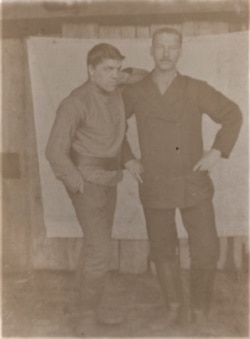 Выпускник Томского учительского института П.А. Афанасьев (справа). 1910 г.