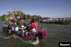 Один из синкретических обрядовых праздников на озере Никарагуа