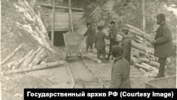 На одном из объектов "Дальстроя", треста, осваивавшего территорию Колымского края силами заключенных