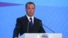 Медведев: "Санкции – повод для пересмотра отношений с США и ЕС"