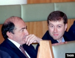 Борис Березовский и Роман Абрамович, 1999 год