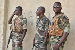 Военнослужащие армии Мали в древнем городе Тимбукту, вокруг которого годами идут особенно интенсивные бои. 9 сентября 2021 года