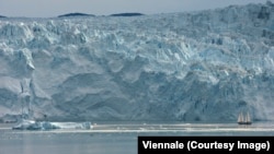 В "Аквареле" запечатлено разрушение гигантских айсбергов