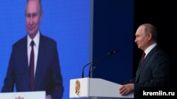 Владимир Путин на заседании, посвящённом 300-летию прокуратуры Российской империи