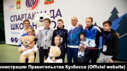 Супруги Цивилевы на открытии детского спортивного мероприятия в Кемерове, 2018 год