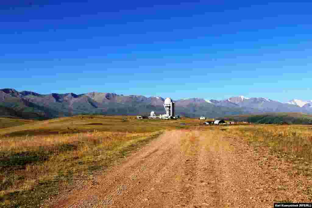 Так выглядит дорога к обсерватории. По казахстанским меркам она считается неплохой.