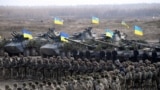 UKRAINE – Ukrainian servicemen take part in a dril of the airborne troops taking place in Zhytomyr region on November 21, 2018