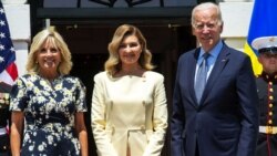 Джо Байден и его супруга Джилл встречают в Белом доме первую леди Украины Елену Зеленскую. 19 июля 2022 года