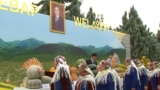 Пожилые женщины – участницы официальной церемонии по случаю Праздника урожая. Туркменистан. Ноябрь 2020 г.