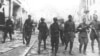 Редкий случай сотрудничества: совместный патруль красноармейцев и бойцов Армии Крайовой на улицах Вильнюса, 1944 год