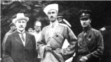 Генерал Врангель (в центре) с членами последнего антибольшевистского правительства. Крым, 1920 год