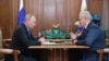 "Запачкал" президента. Красноярского губернатора отправили в отставку после того, как он поблагодарил Путина