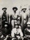 Жаныбек казы Сагынбай уулу (1869—1933) жигиттери менен. 