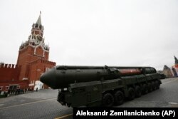 Российская ракета "Тополь-М" на параде Победы в Москве, 2017 год