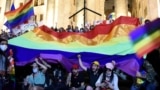 Почему «Грузинская мечта» хочет ограничить права ЛГБТ и какие будут последствия?