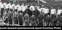 Прощание губернатора Бологовского с "соколами" на Сокольской площадке